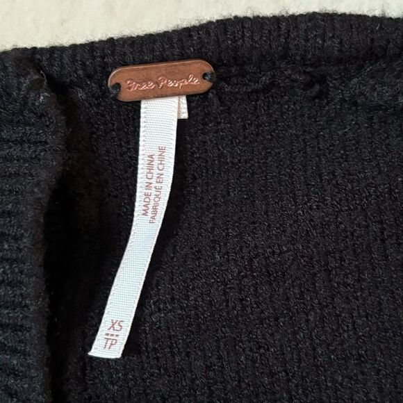 Free People Small World Mini Black Sweater Dress Size XS - Picture 15 of 16